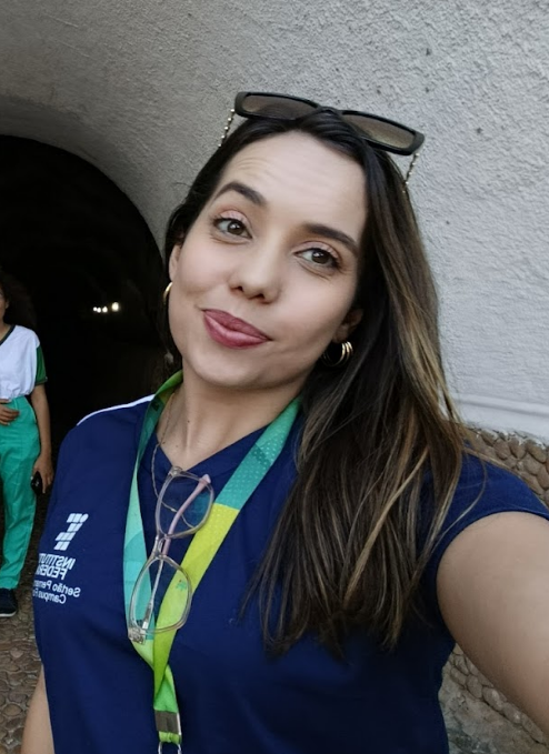 Foto da Professora Ana Caroline de Sá e Silva